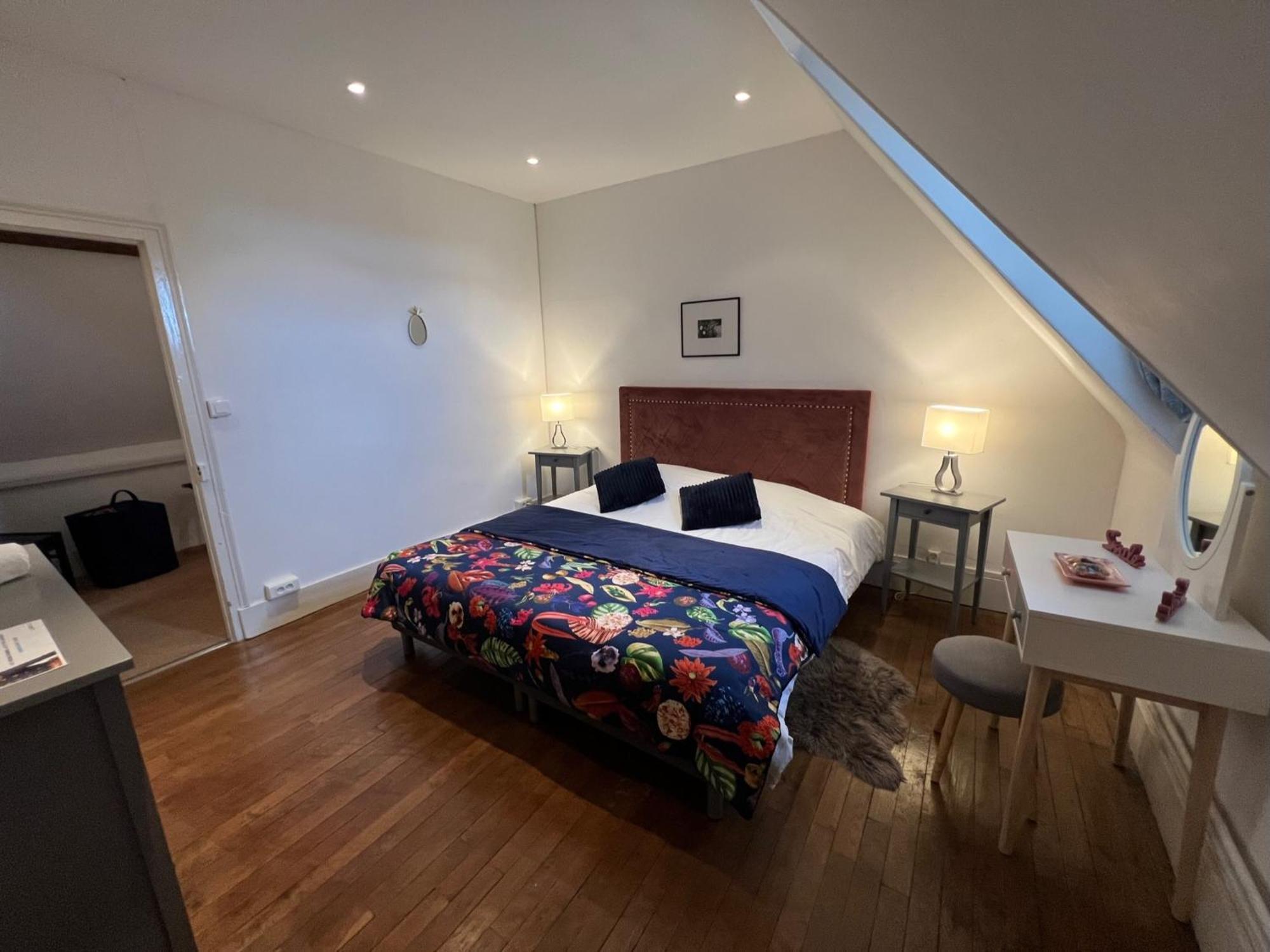 Le Prieure De Buffon Bed & Breakfast Стая снимка